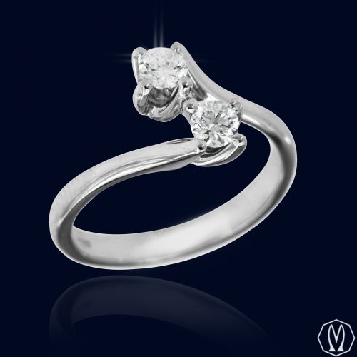Anello Contrari&egrave; Diamanti ct 0,80