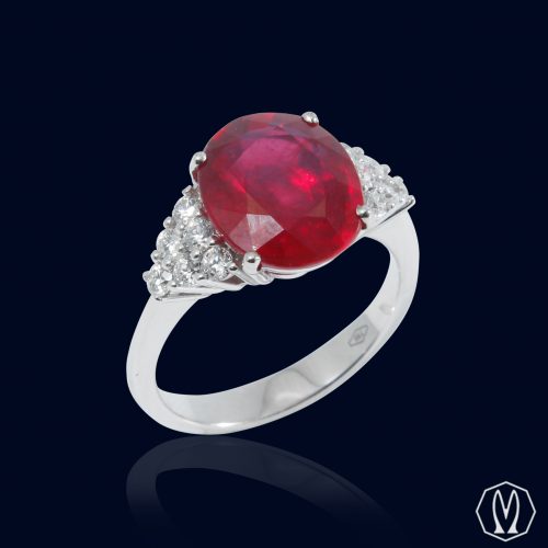 Anello Rubino e 12 Diamanti In Oro18kt