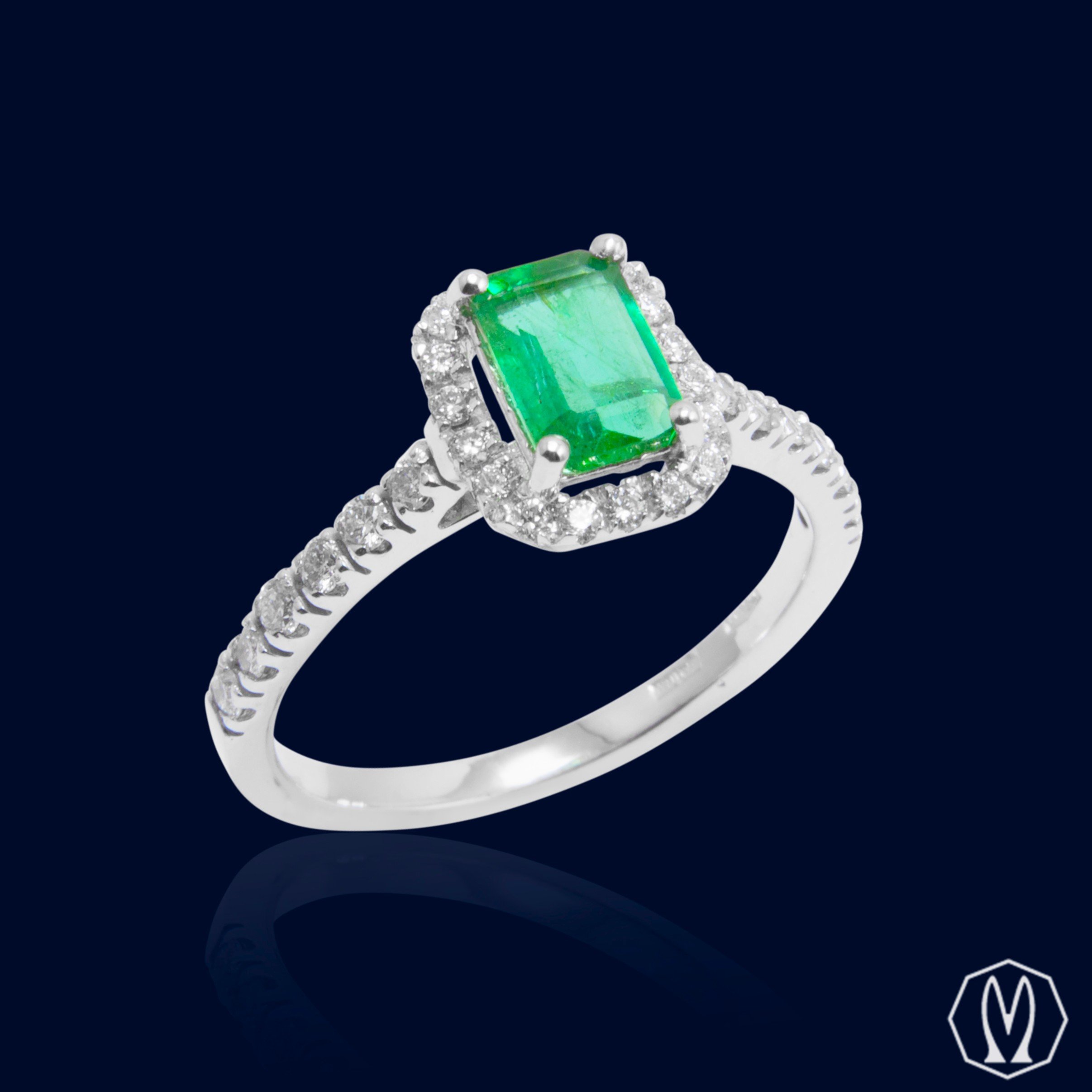 Anello Smeraldo e Diamanti In Oro 18kt
