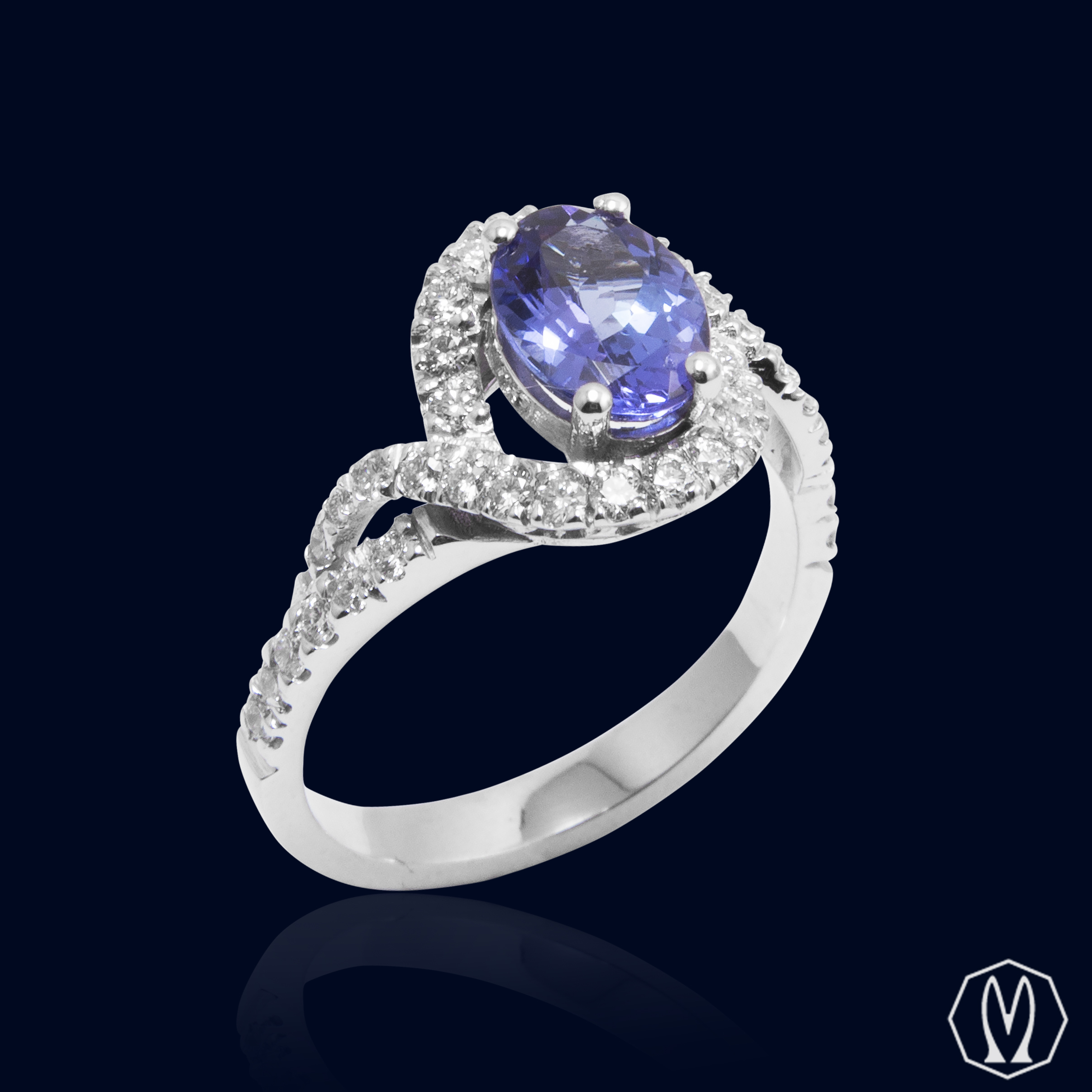 Anello Tanzanite e Diamanti
