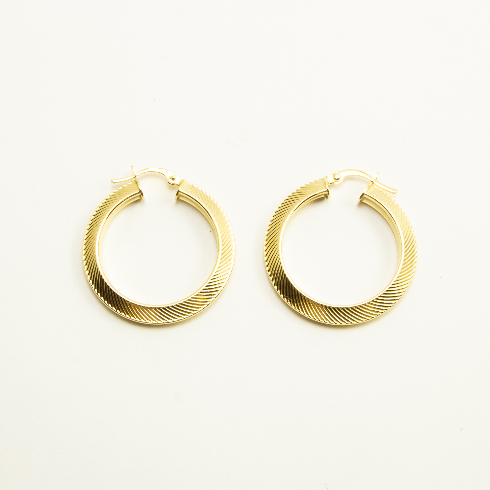 Orecchini Cerchio Rigato Oro18Kt