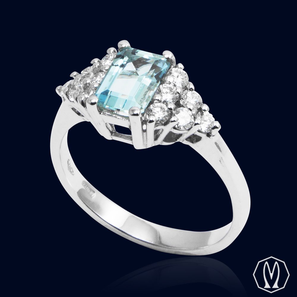 Anello Acquamarina e Diamanti Oro18kt