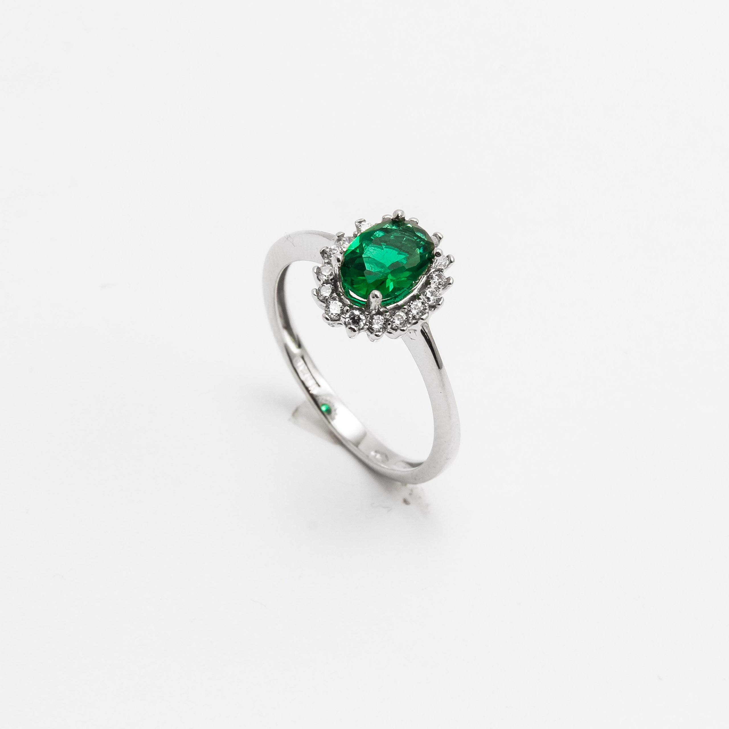 Anello Margherita in Oro 18kt e Zirconi