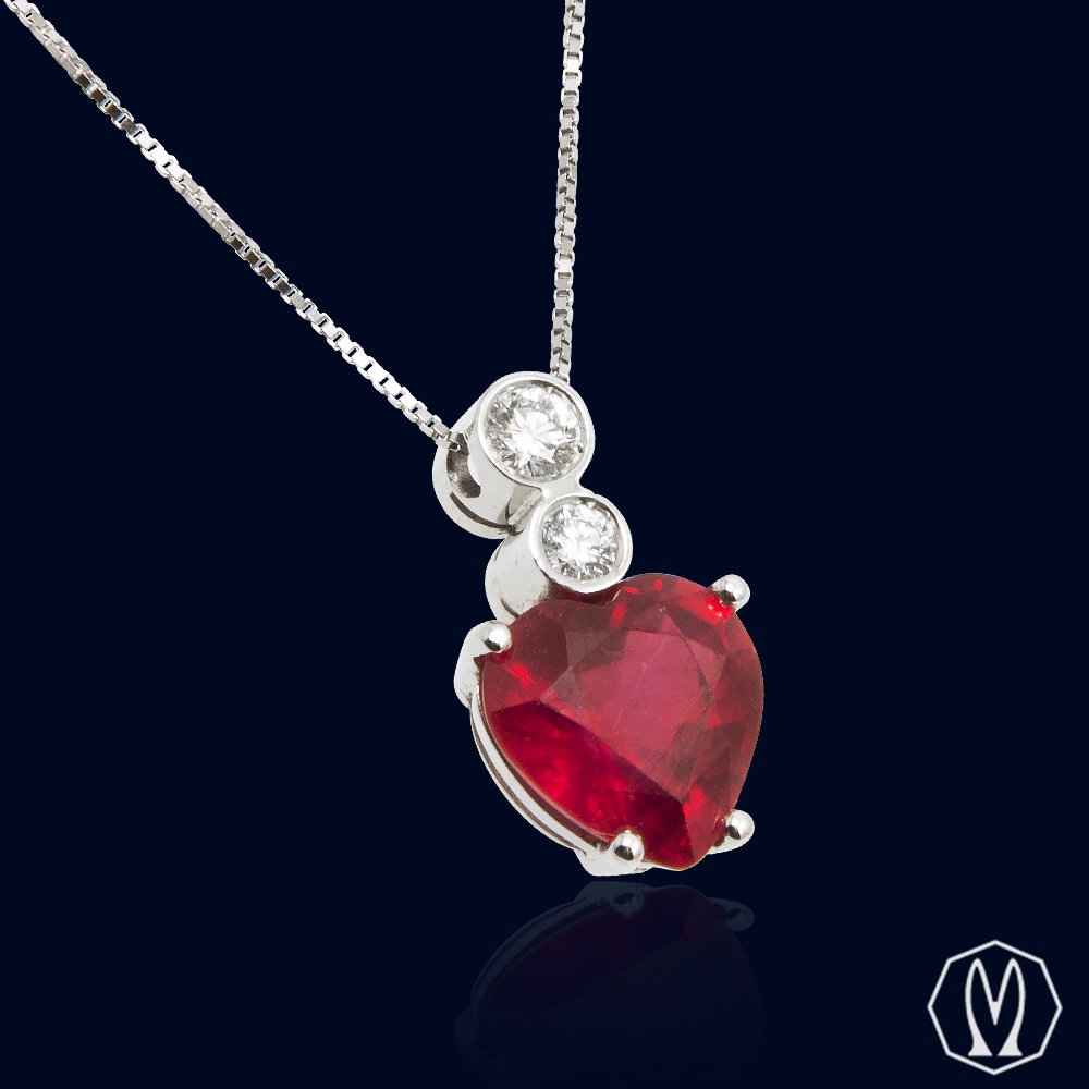 Girocollo Oro18kt Rubino a Cuore e Diamanti