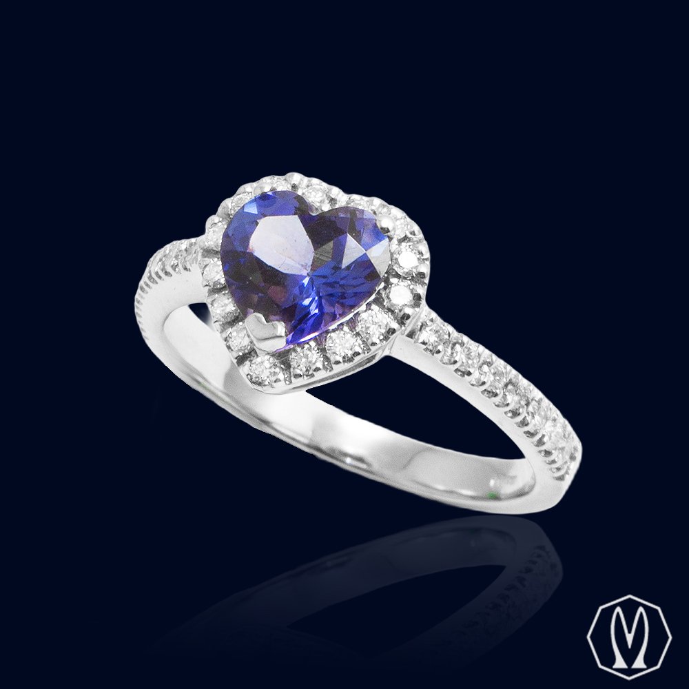 Anello Tanzanite A Cuore e Diamanti Oro18kt