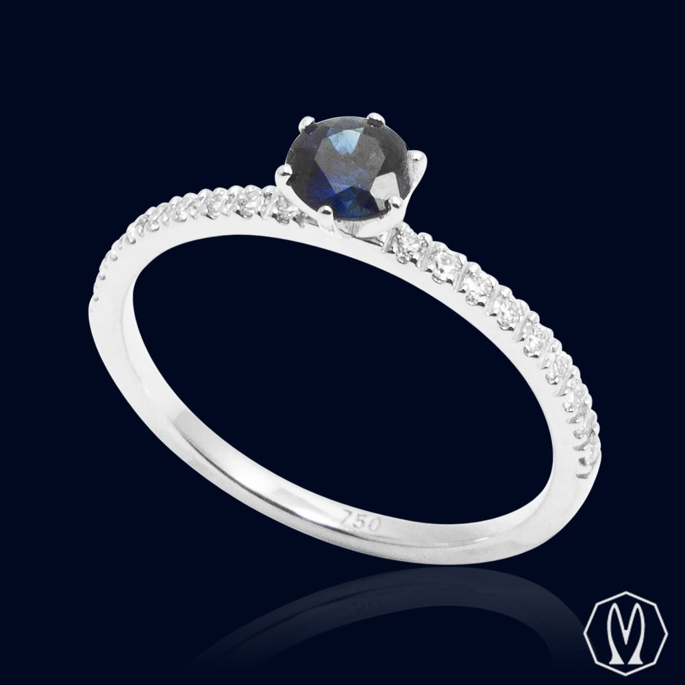 Anello Zaffiro e Diamanti in Oro18kt